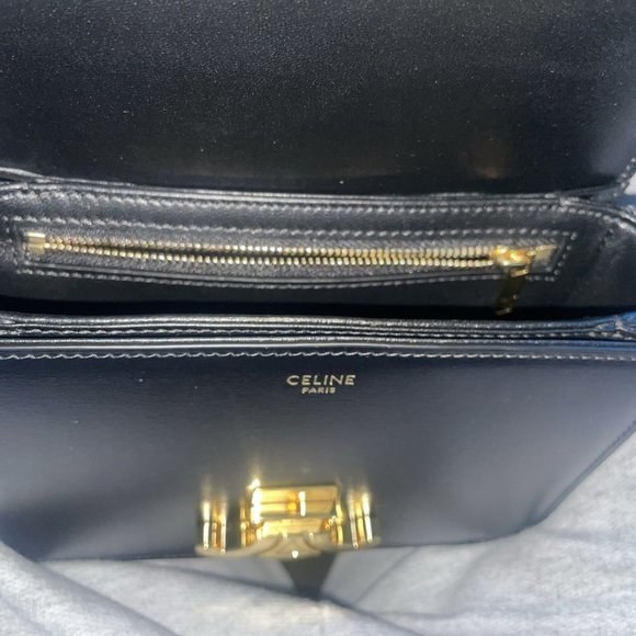 Celine Teen Triomphe Bag in Shiny Black Calfskin - Picture 7 of 13